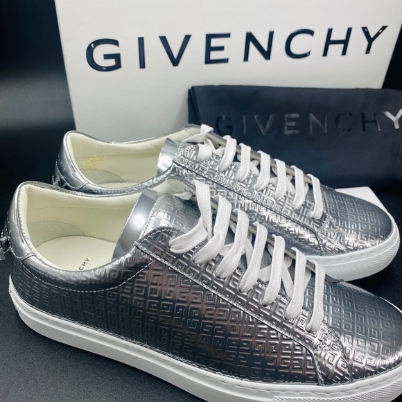 Authentic Women’s Urban Street Monogram Metallic Leather Sneakers SIZE 37 - Picture 2 of 9